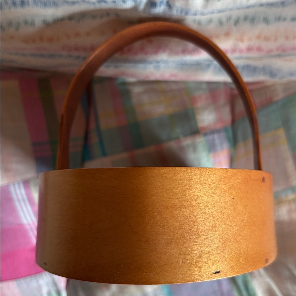 Gerald E Henn Shaker Wood Basket - Picture 3 of 16